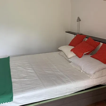 Сasa de vacaciones 1 Bed Sleeps 4 Private Garden - Pool